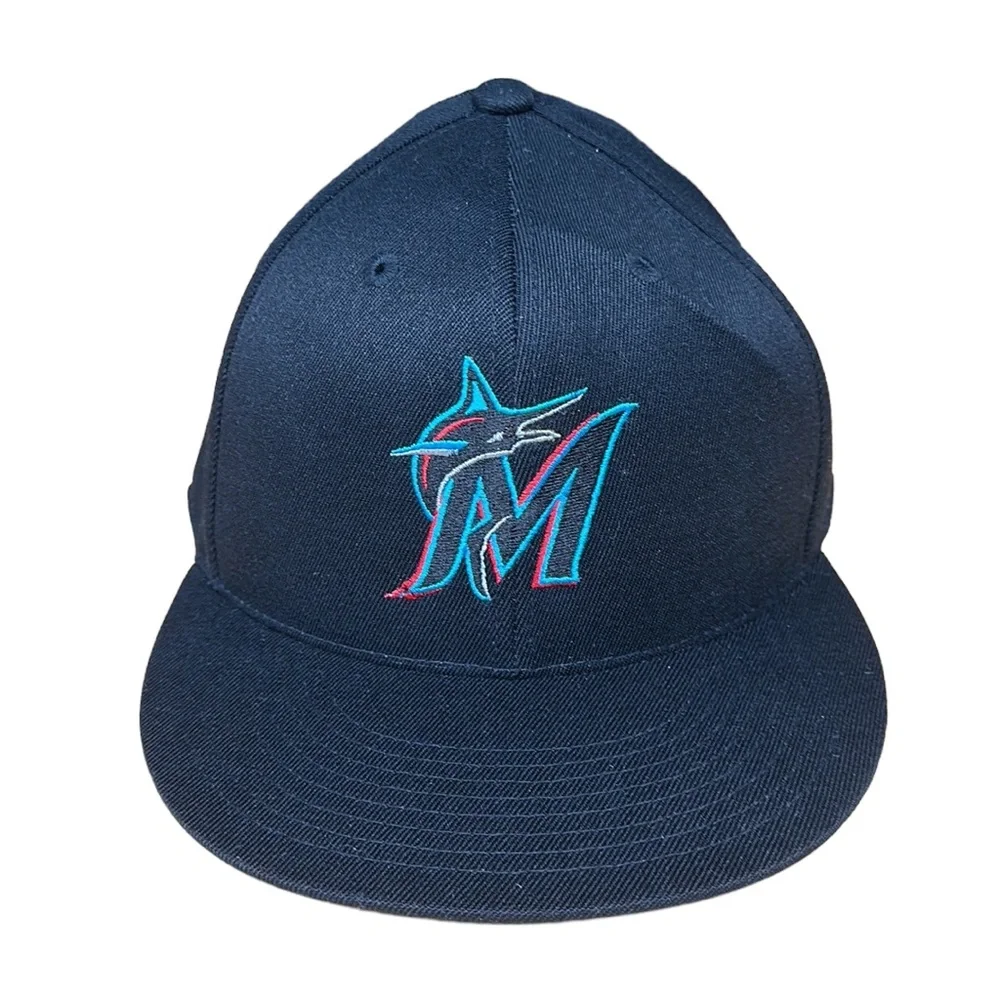 Miami Florida Marlins 210 Fitted Black Blue Red Embroidered Cap Hat Size L/XL